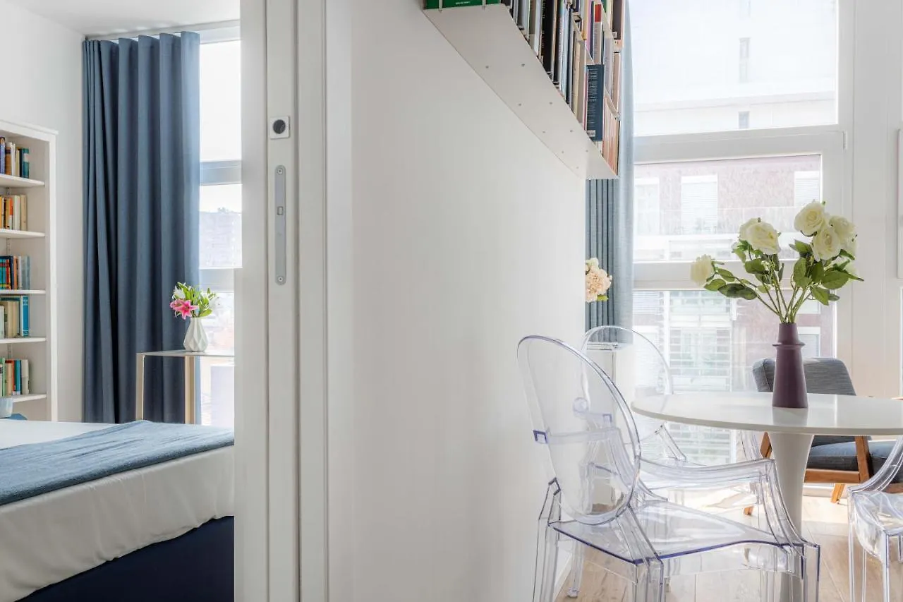 Luxnest I Porta Nuova Milan - Via Pirelli Apartment