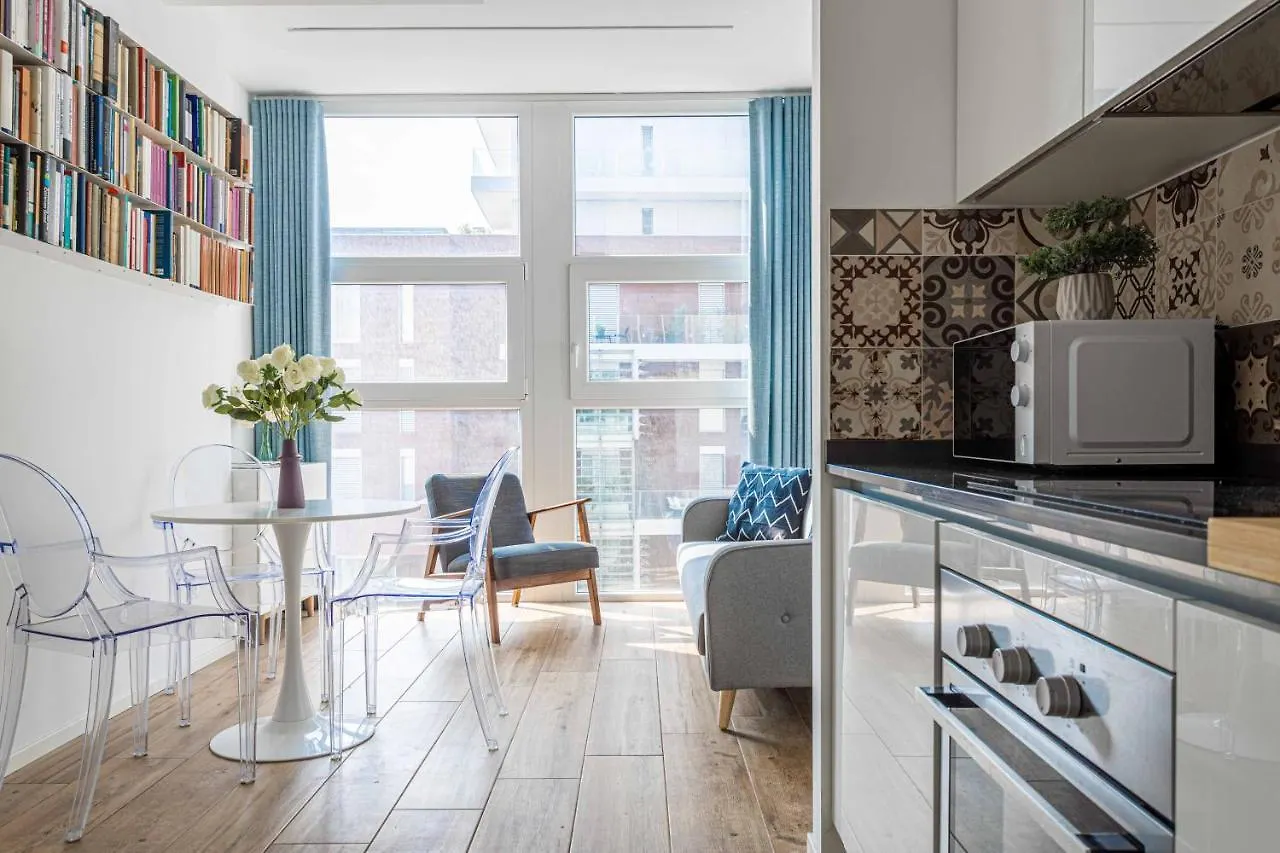 Luxnest I Porta Nuova Milan - Via Pirelli Apartment Italy