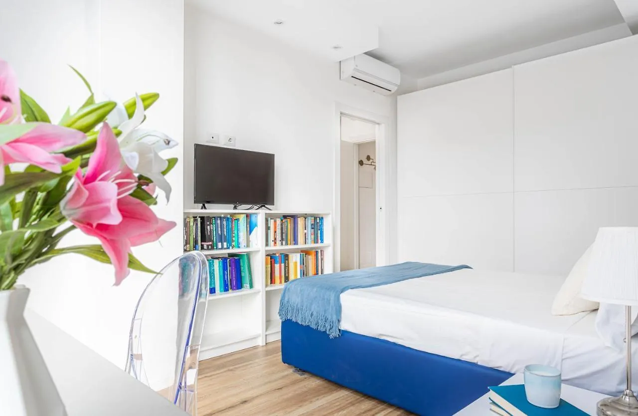 Luxnest I Porta Nuova Milan - Via Pirelli Apartment